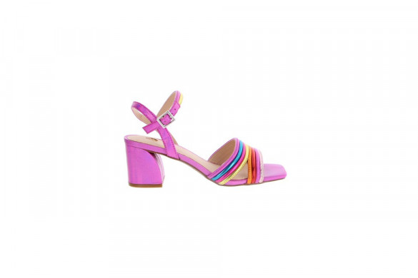 220-0753 SANDAL